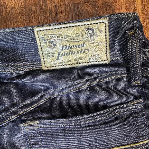 Diesel Matic Low Rise Slim Straight Low Rise Dark Wash Jeans, Size 27 W 34 L - Picture 9 of 12